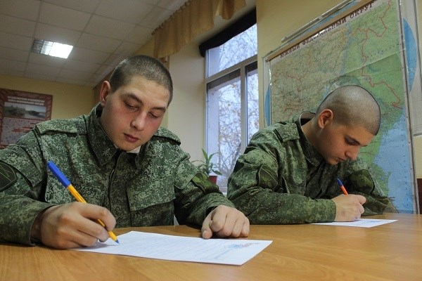 Кого призывают на военные сборы